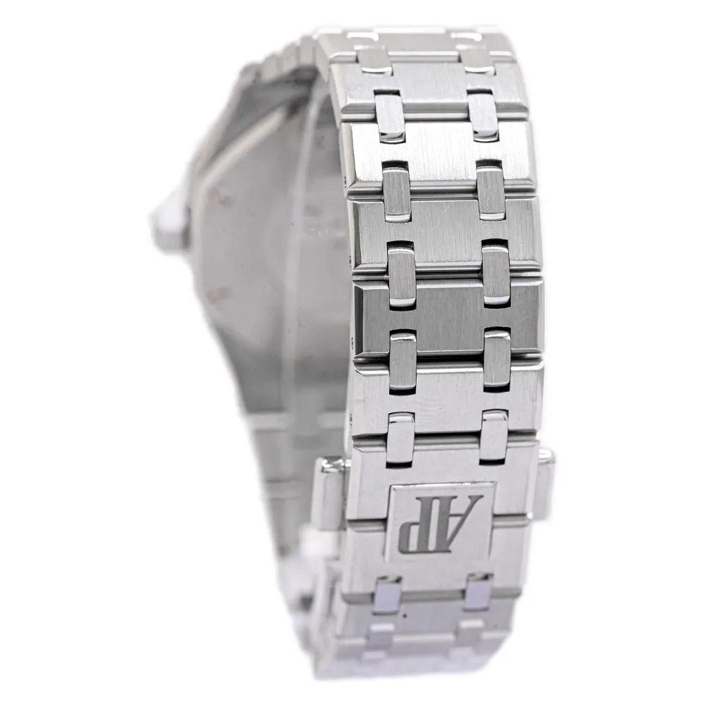 Audemars Piguet Ladies Royal Oak Stainless Steel 33mm Black Stick Dial Watch Reference #: 67650ST.OO.1261ST.01