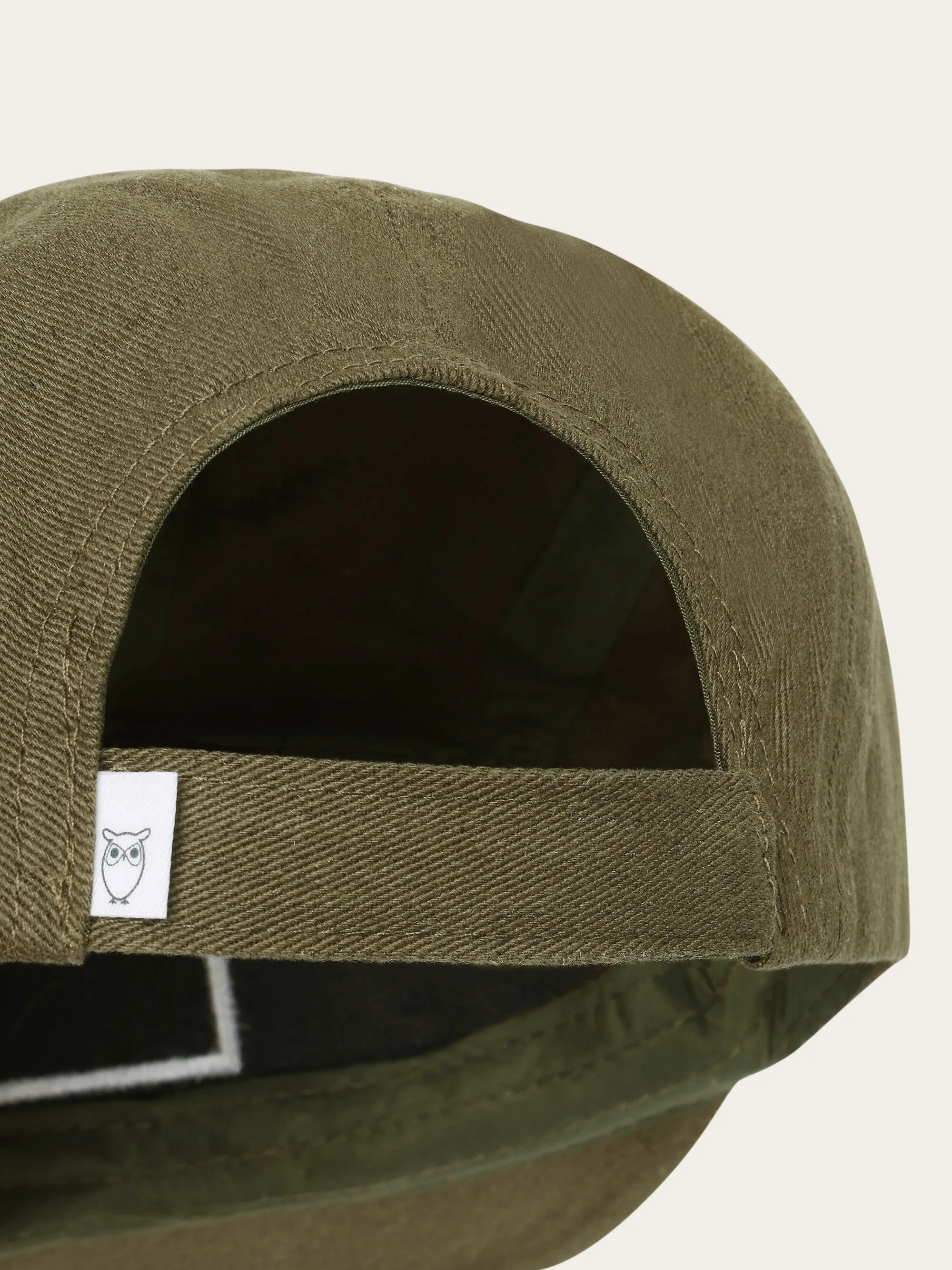 Barckley cap with badge - Forrest Night