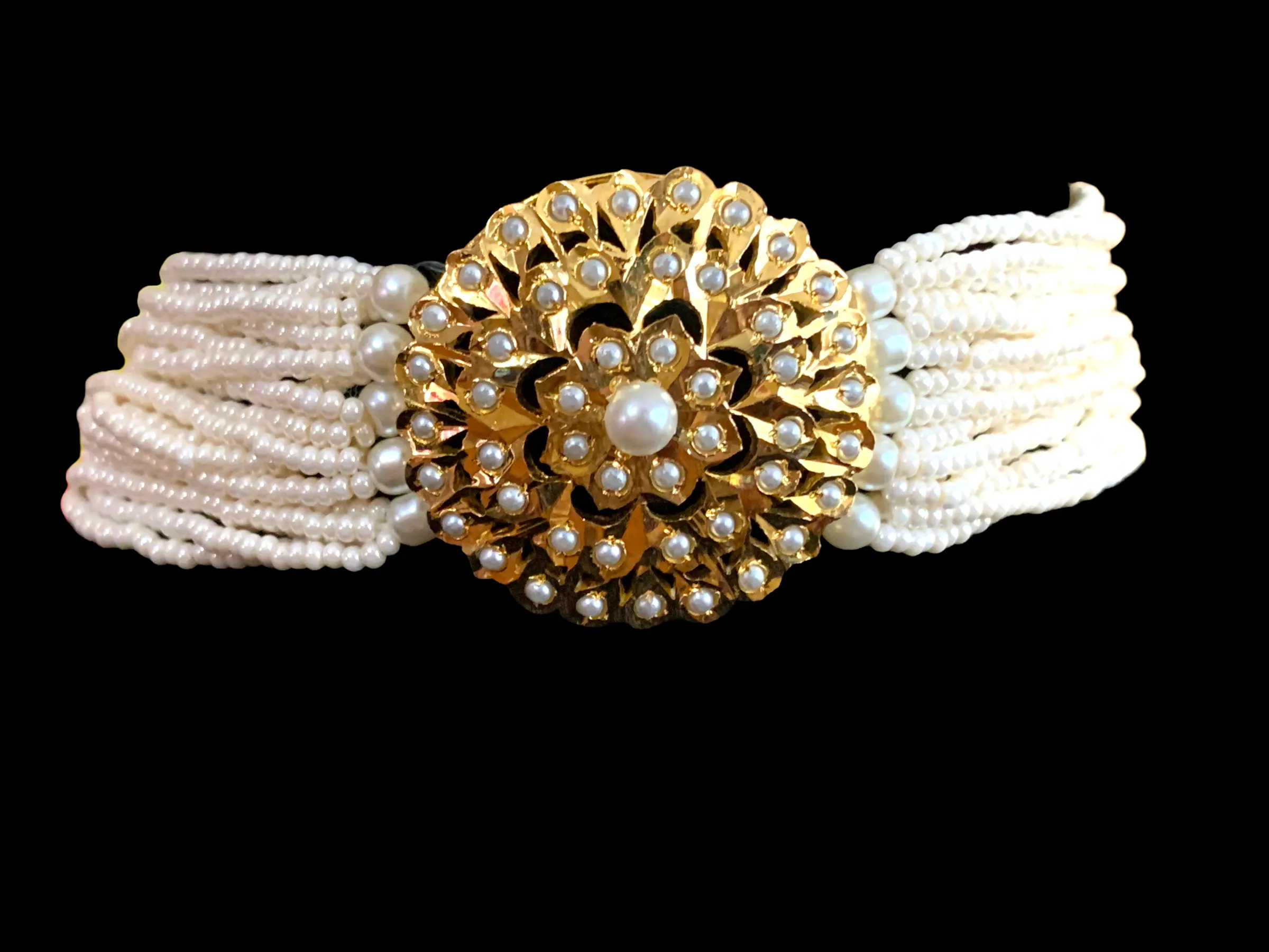 C192 Gold plated choker set in pearls  ( READY TO SHIP)