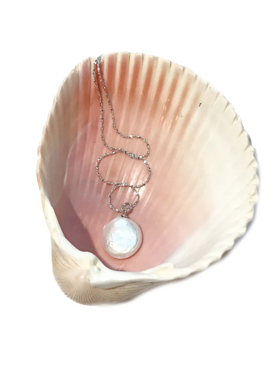 Coin Pearl Pendant Necklace