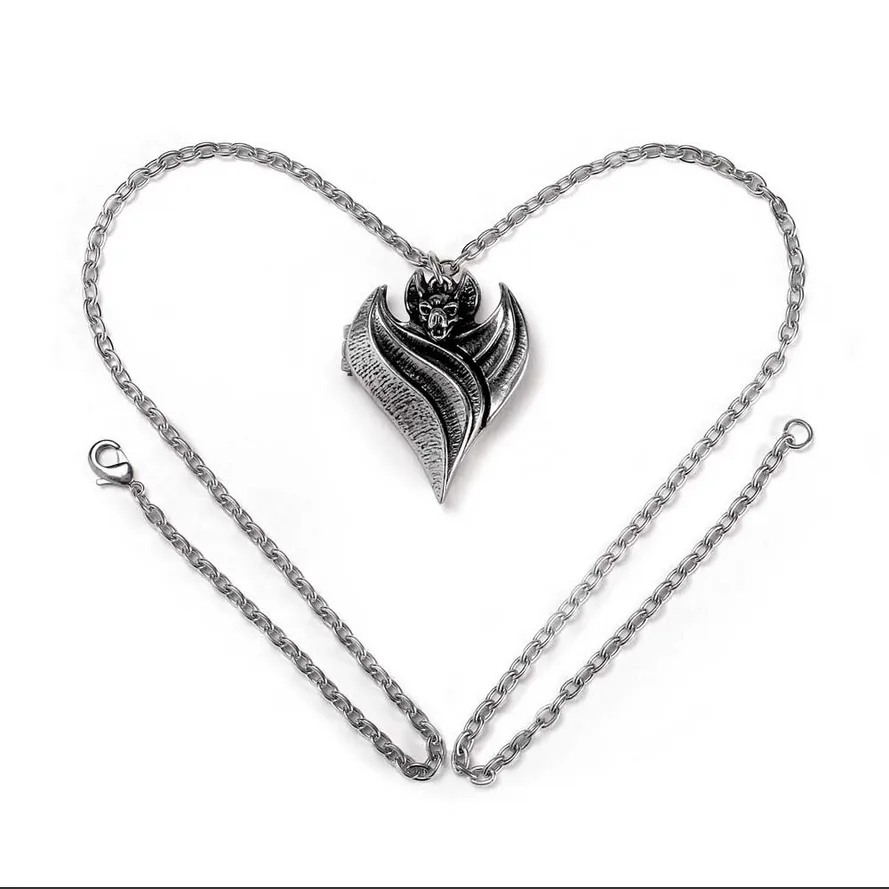 Darken Heart Pendant