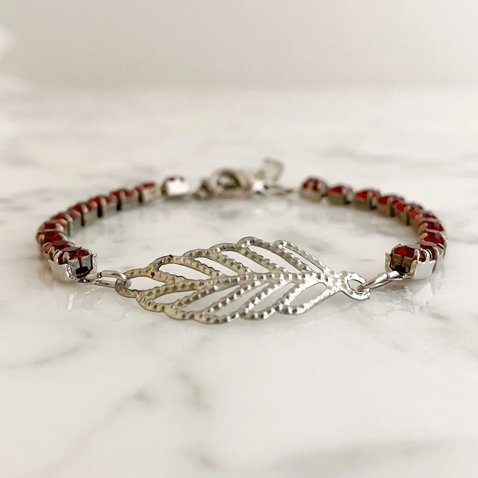 GABRIELLA red rhinestone leaf bracelet