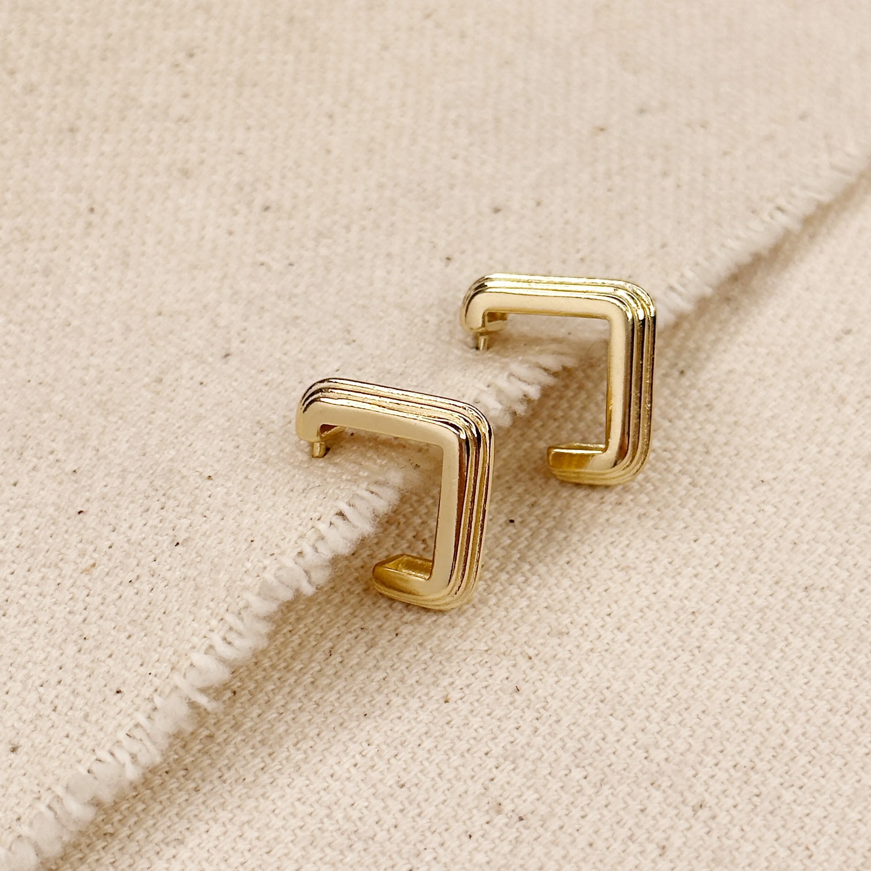 Geometric Ridged C-Hoop Earrings