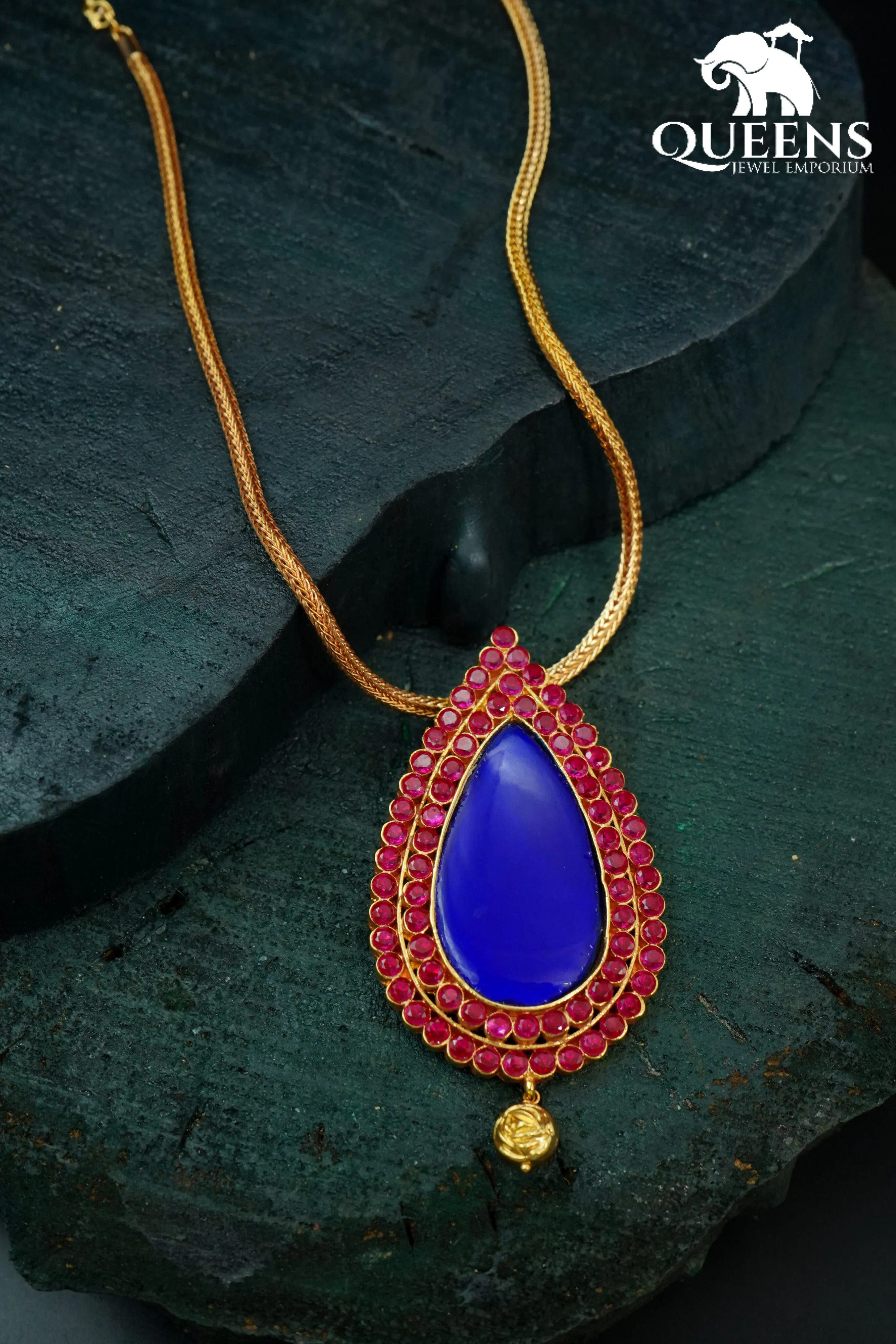 KAVISHRI PENDANT