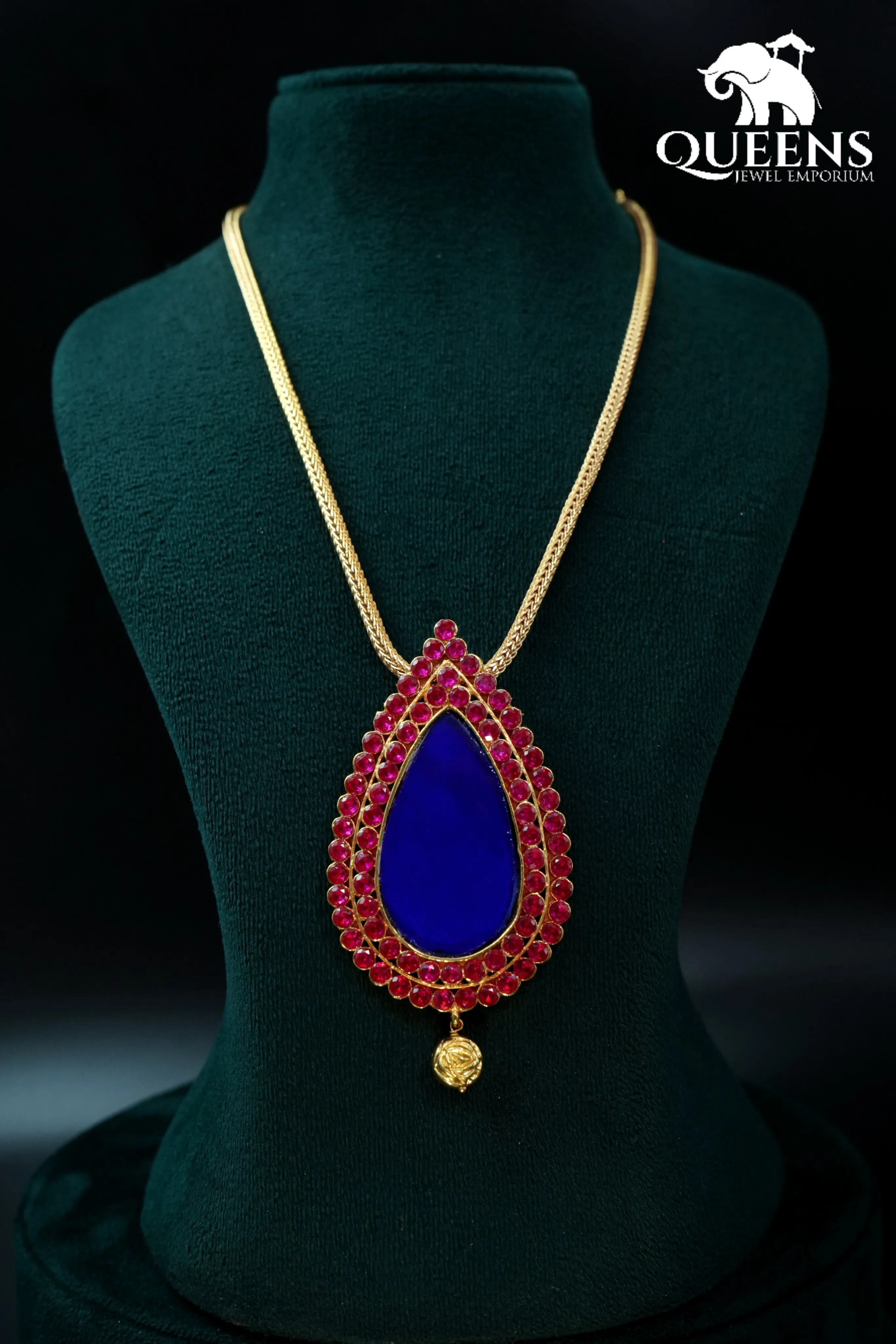 KAVISHRI PENDANT