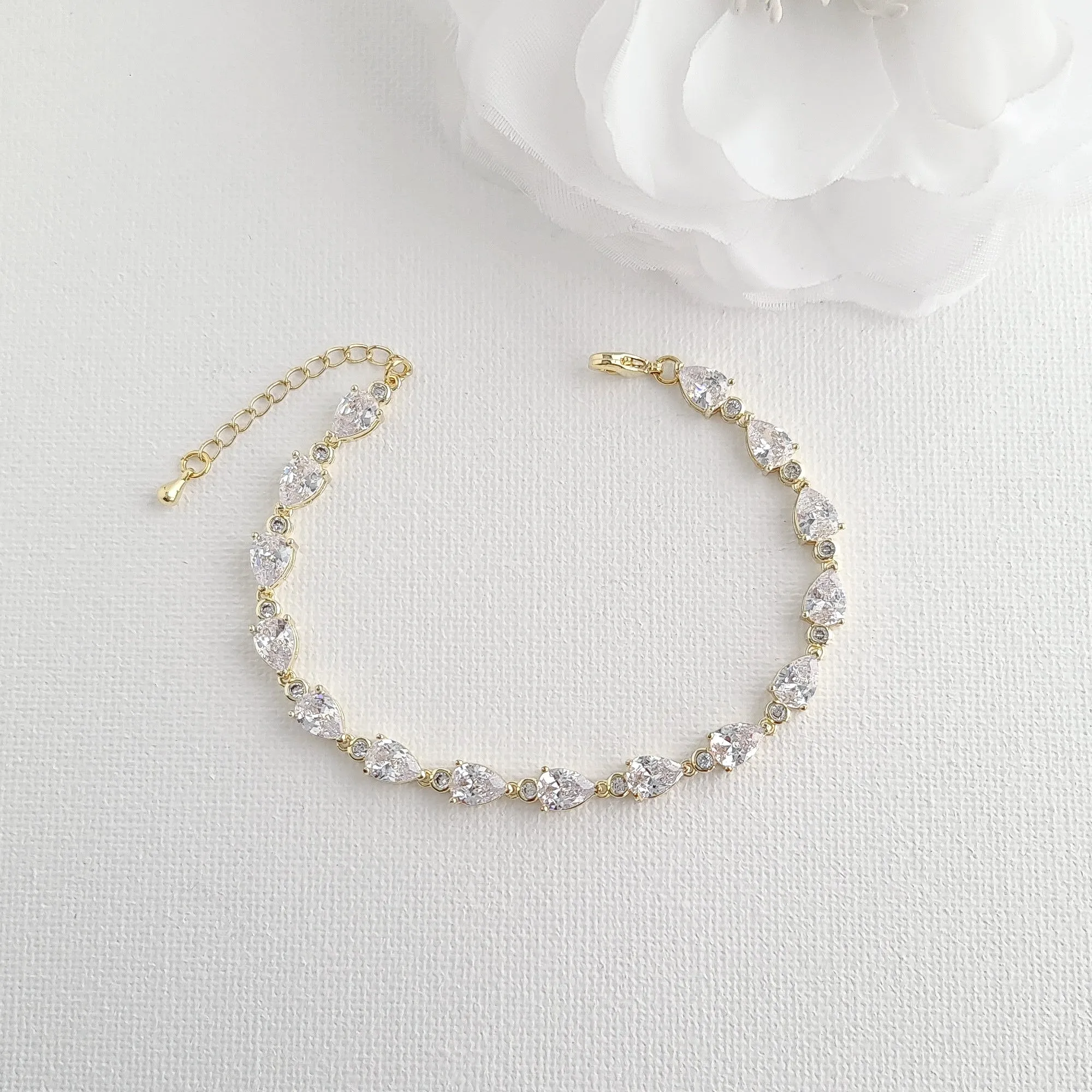 Pear and Round Shaped Bridal Bracelet- Ivy