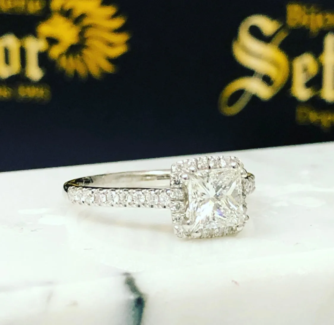 Princess diamond engagement ring