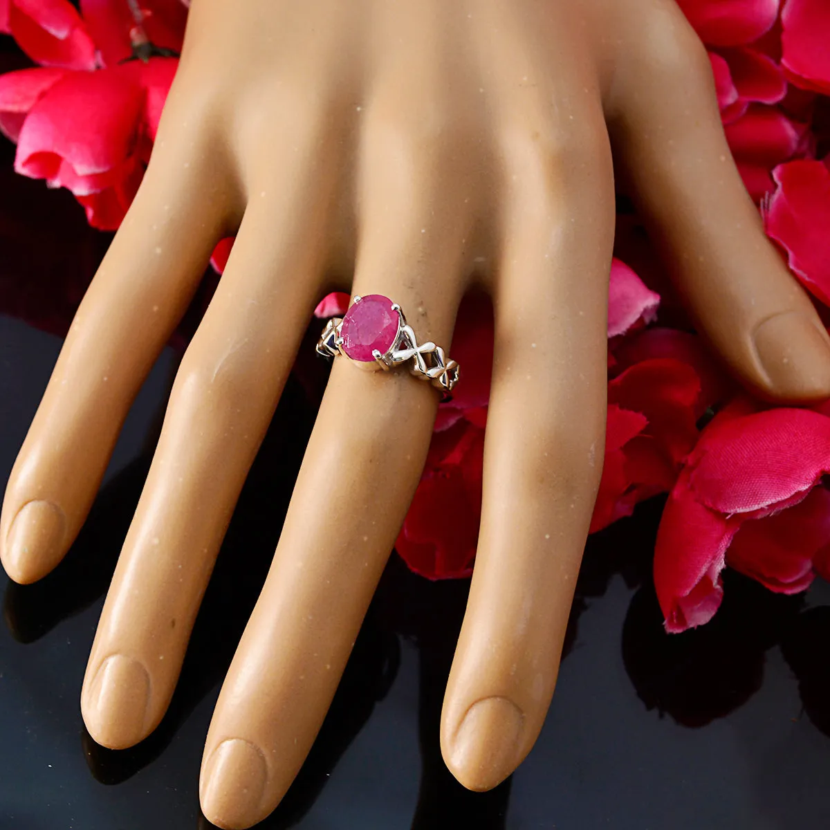 Riyo Delicate Stone Indianruby Solid Silver Ring Jewelry Packaging