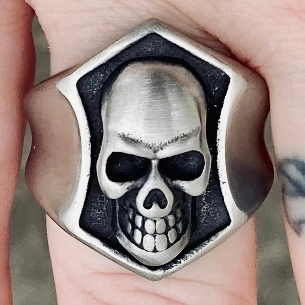 Skull & Shield Ring - Brushed - R226