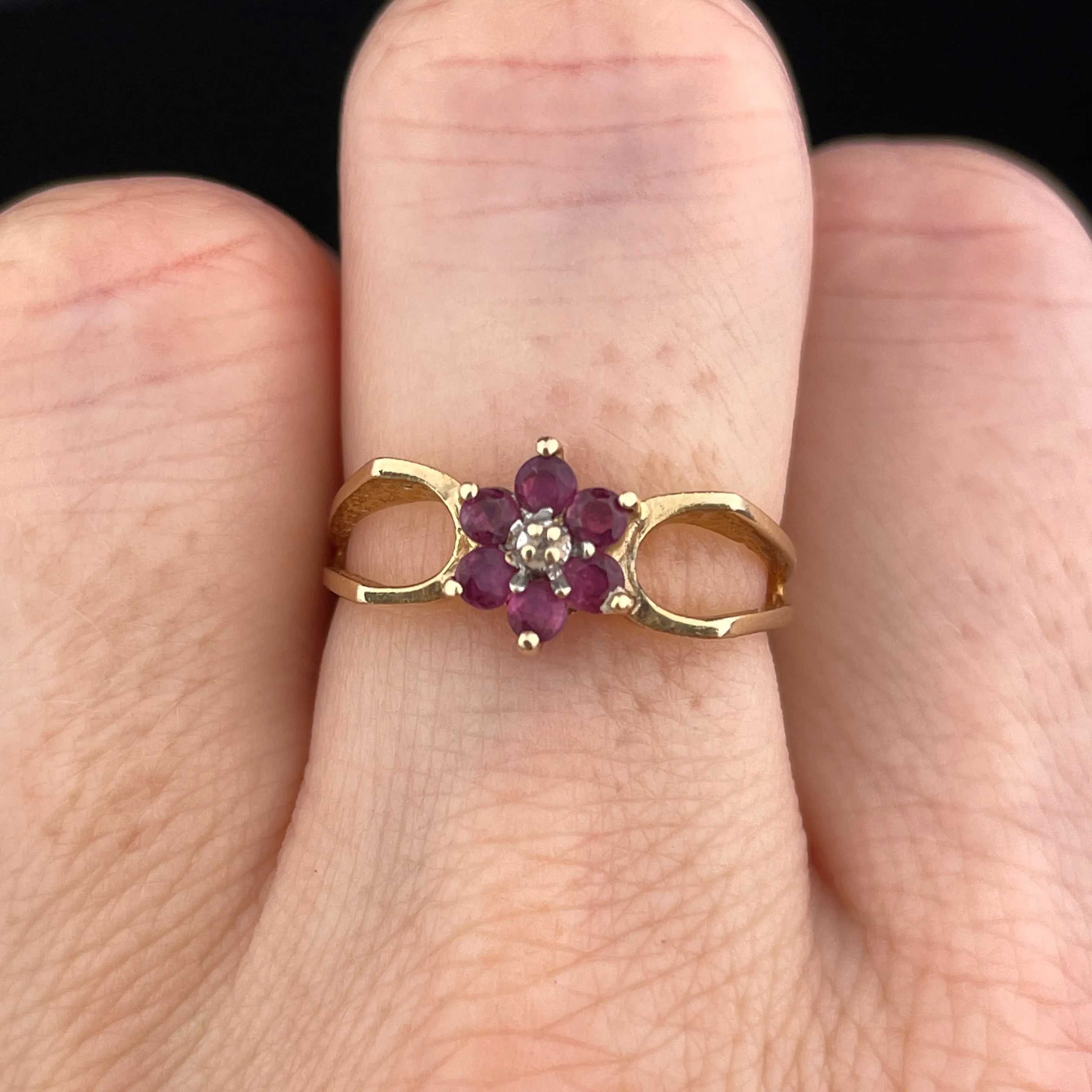 Vintage 14K Gold Ruby Flower Ring, Sz 6 3/4