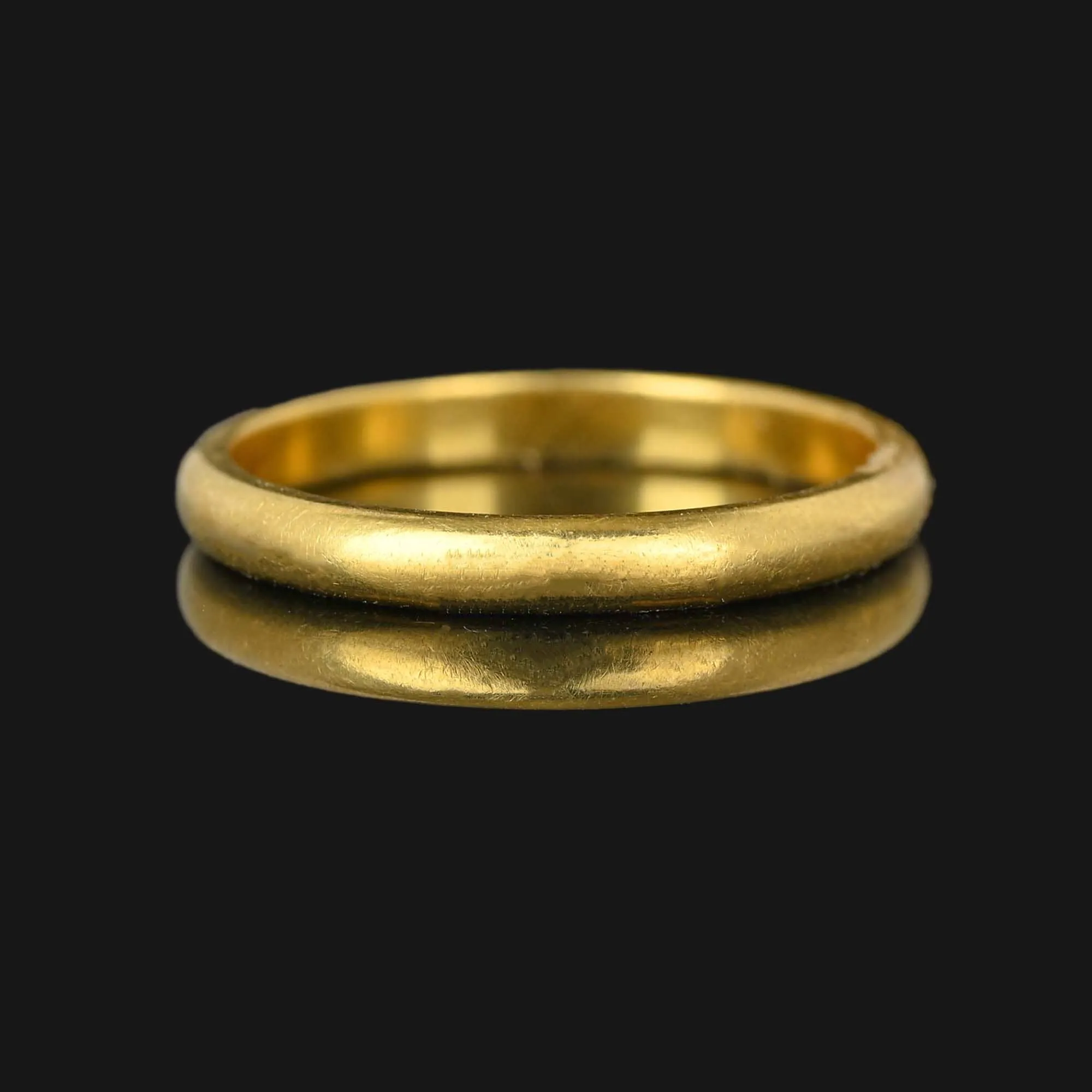 Vintage 18K Gold Smooth Wedding Band Ring